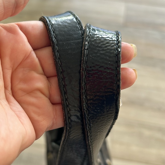 Gorgeous black patented leather YSL Downtown Tote pre loved 💕 - Picture 4 of 16